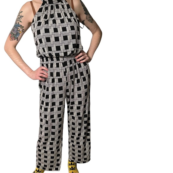 Kate & Lily Sleeveless All Over Print Jumpsuit - Picture 2 of 16